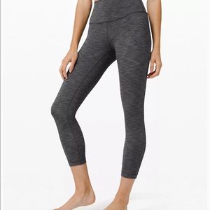 Lululemon cropped leggings